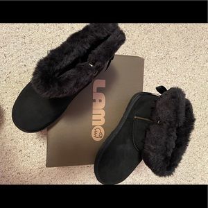 Lamo - Adele- Size 9 Black Short Suede Style Boots